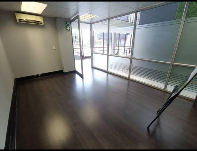 BUSINESS PROPERTY TO RENT IN CRESTA